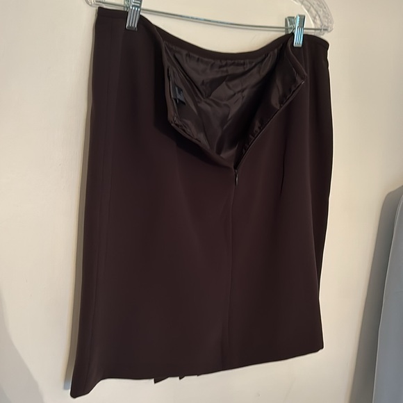 NWT Tahari Levine 2 Piece Blazer & Skirt Set - Picture 11 of 15